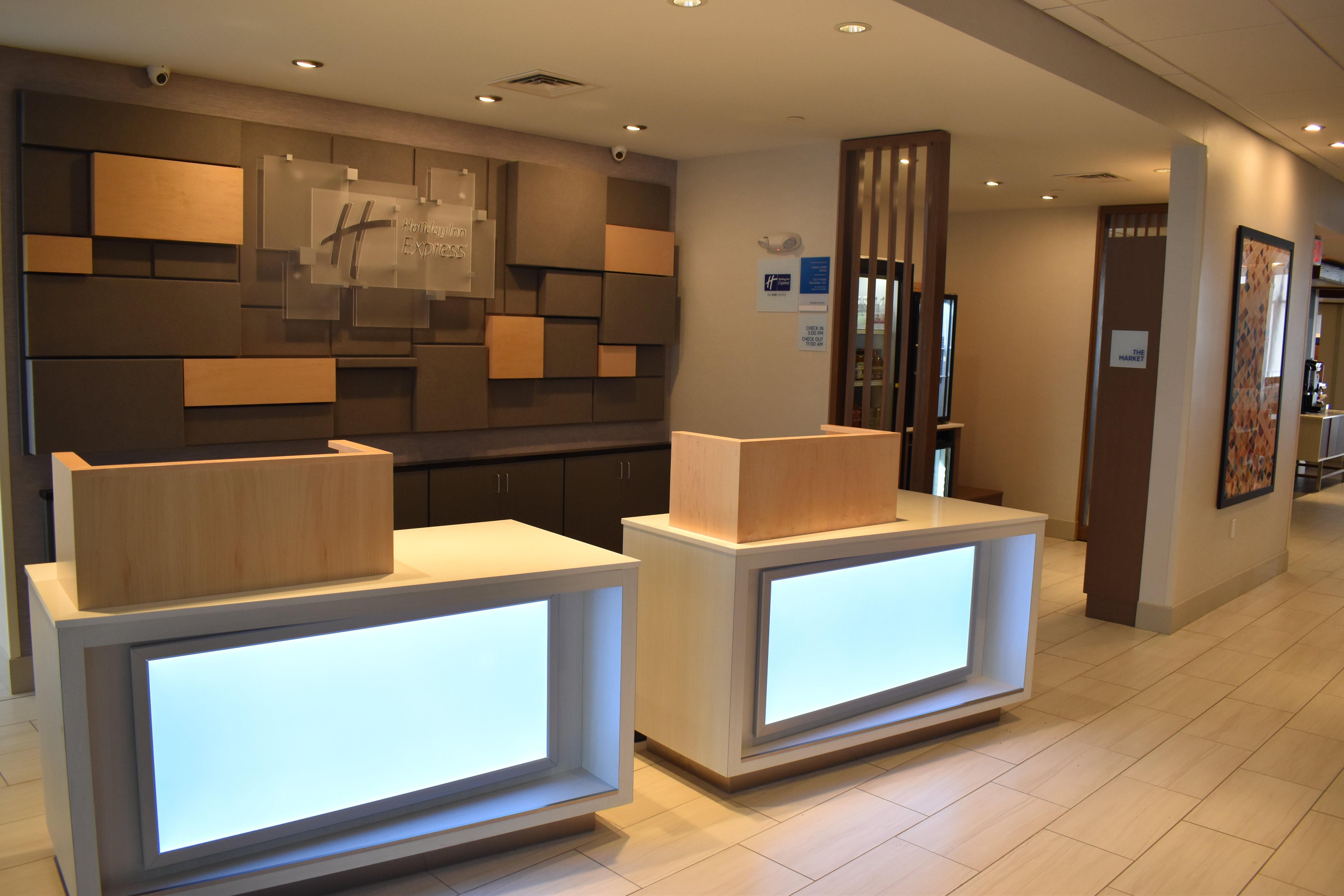 Holiday Inn Express & Suites - Boston South - Randolph By Ihg מראה חיצוני תמונה
