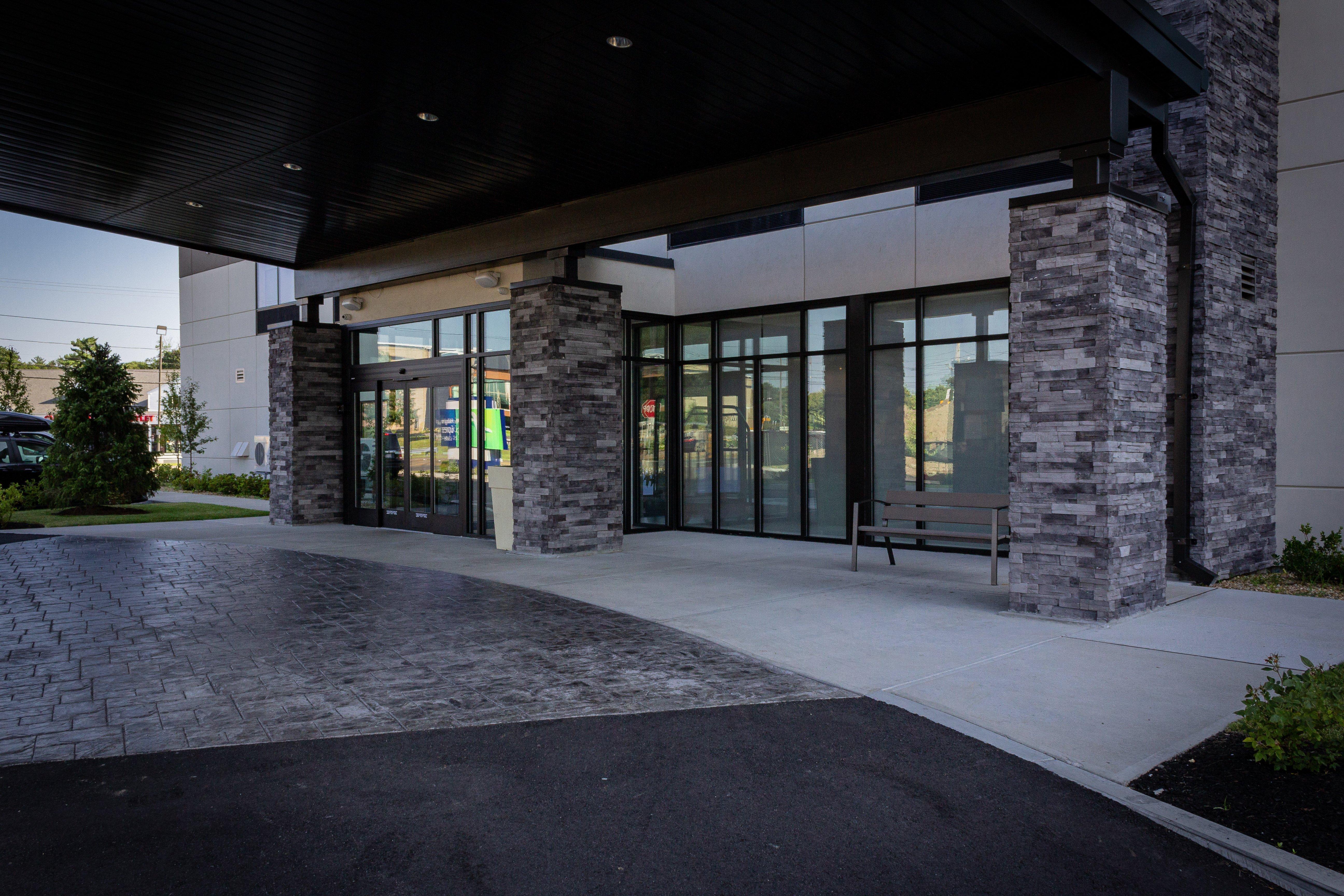 Holiday Inn Express & Suites - Boston South - Randolph By Ihg מראה חיצוני תמונה