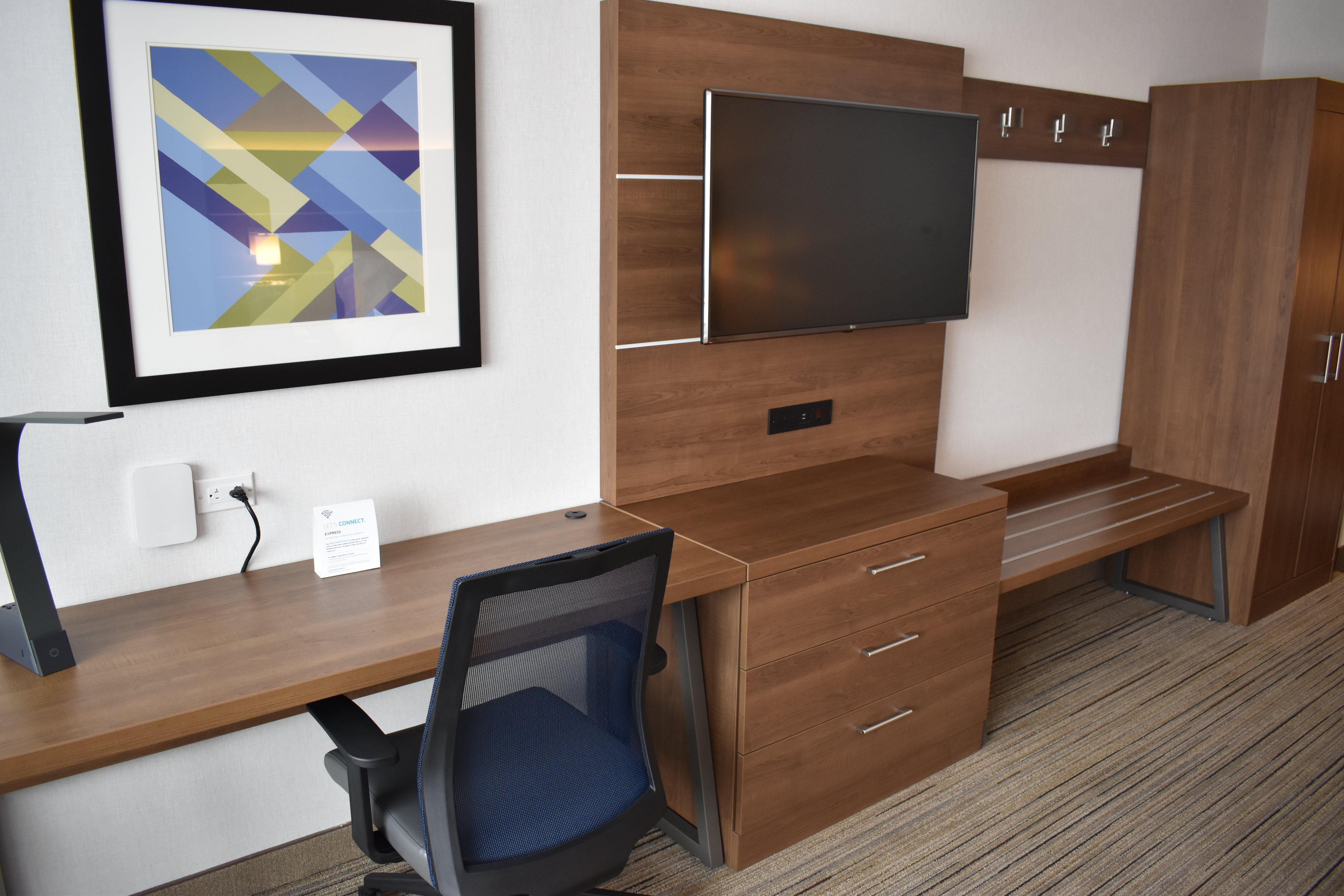 Holiday Inn Express & Suites - Boston South - Randolph By Ihg מראה חיצוני תמונה