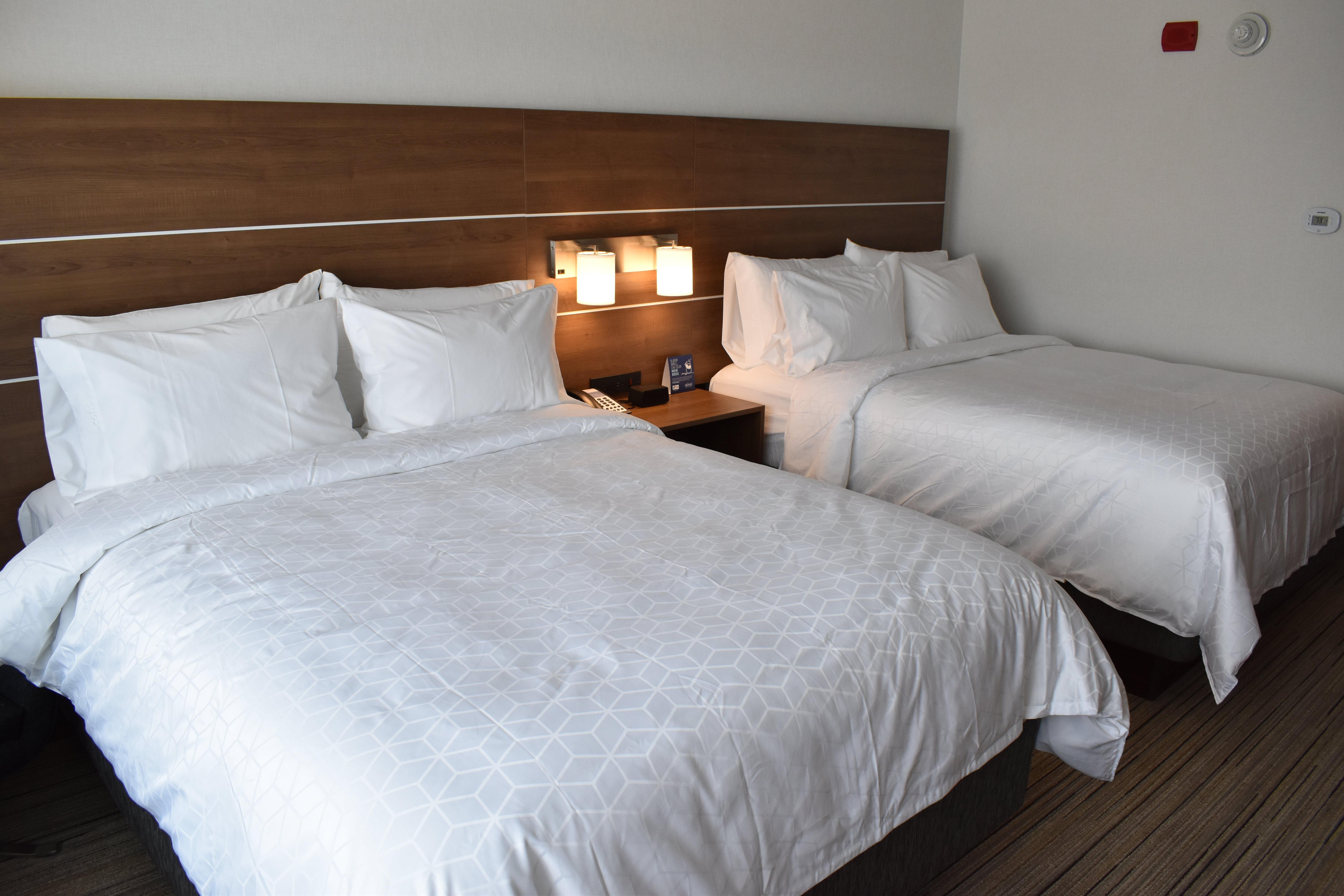 Holiday Inn Express & Suites - Boston South - Randolph By Ihg מראה חיצוני תמונה
