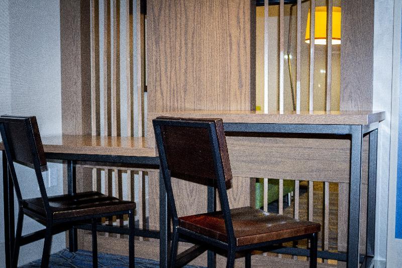 Holiday Inn Express & Suites - Boston South - Randolph By Ihg מראה חיצוני תמונה