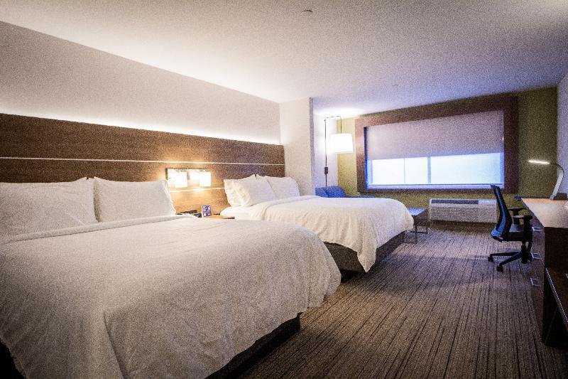 Holiday Inn Express & Suites - Boston South - Randolph By Ihg מראה חיצוני תמונה